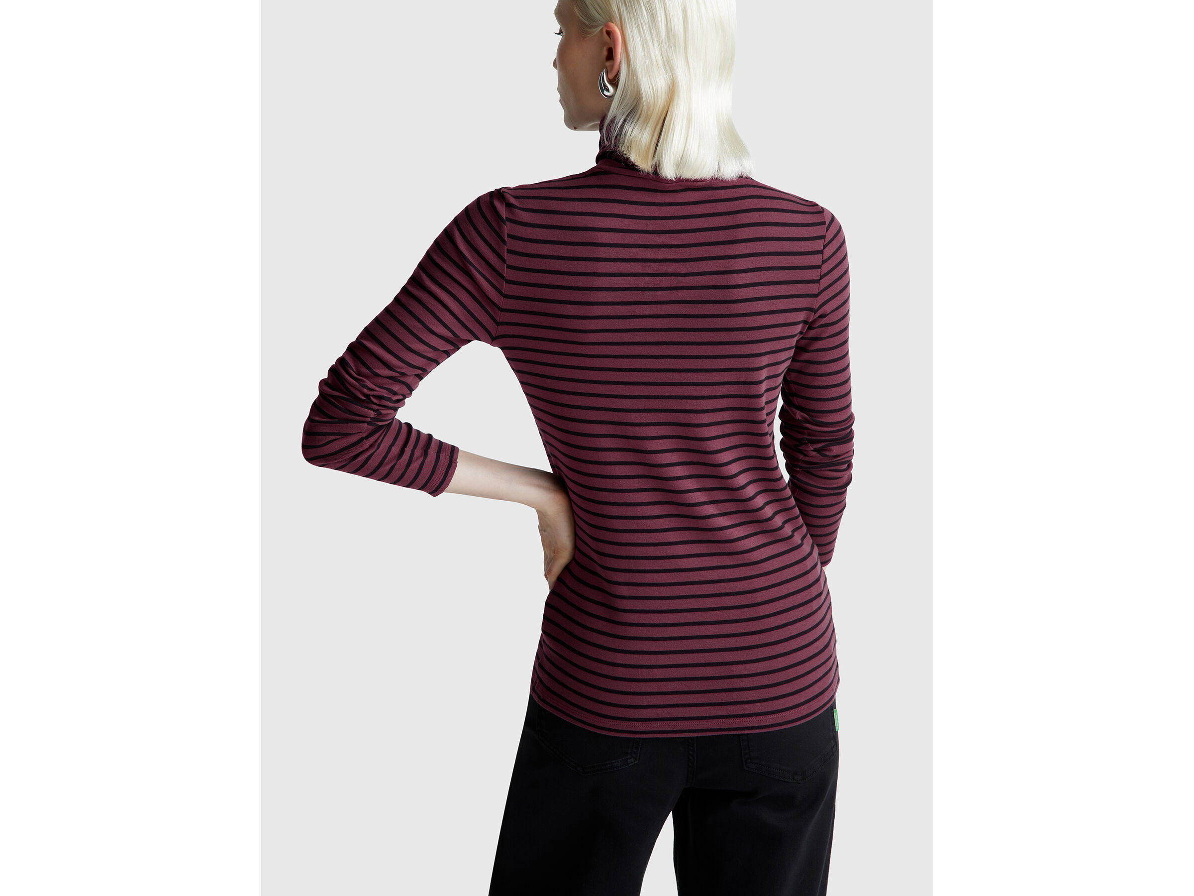 T-SHIRT L/S Women image number 2